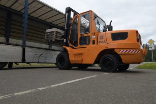 Автопогрузчик вилочный АМКОДОР 451А — изображение 2